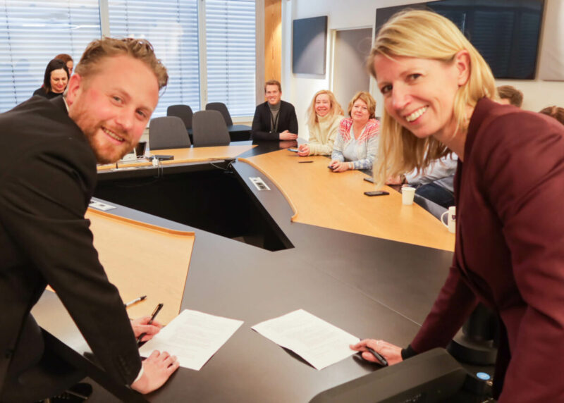  Ordfører Eyvind J. Schumacher og Mina Gerhardsen . Foto: Øyvind Mo Larsen - Jessheimpuls